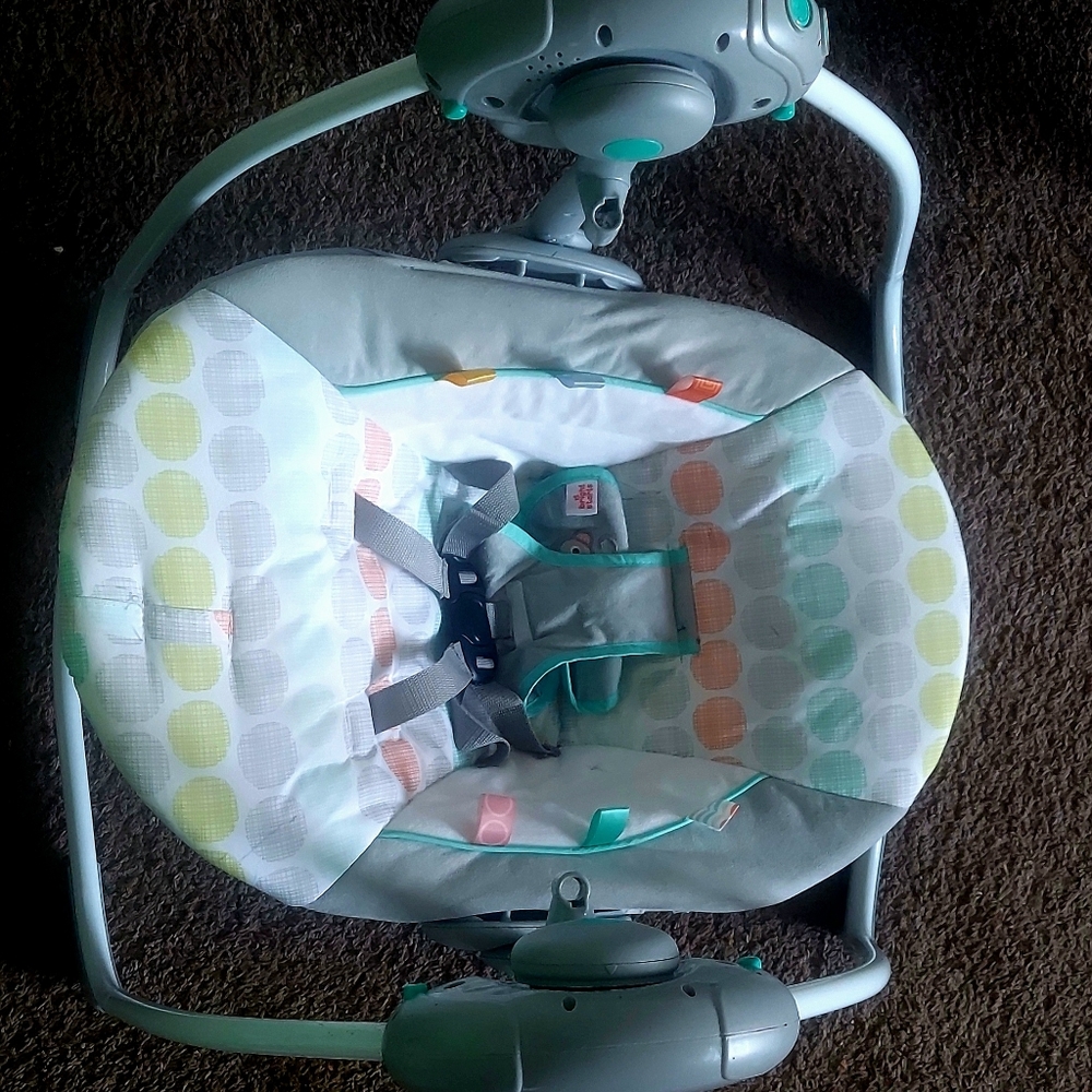 Baby swing automatic